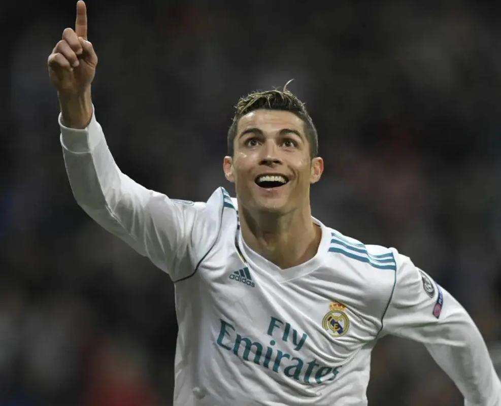 迪马：拉斯帕多里认为加盟半年就离开是失败，那不勒斯也有意