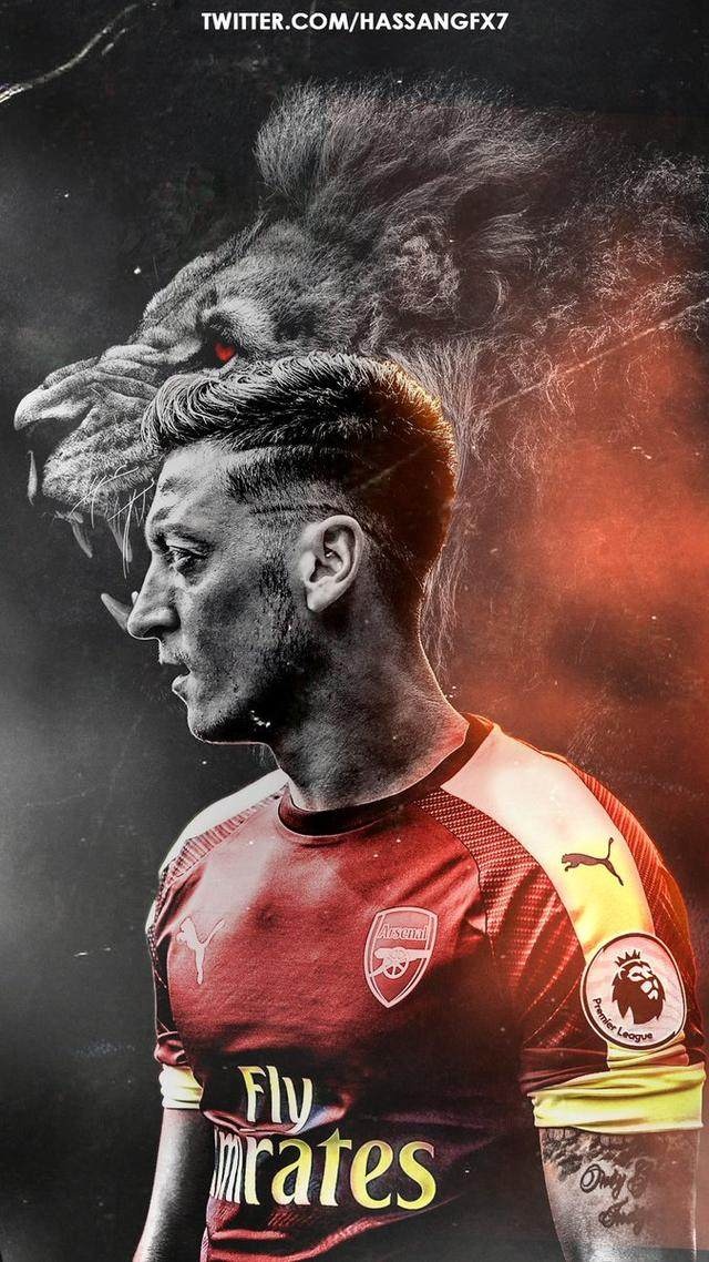 周琦篮下强攻 双手挂筐隔扣卡尔顿